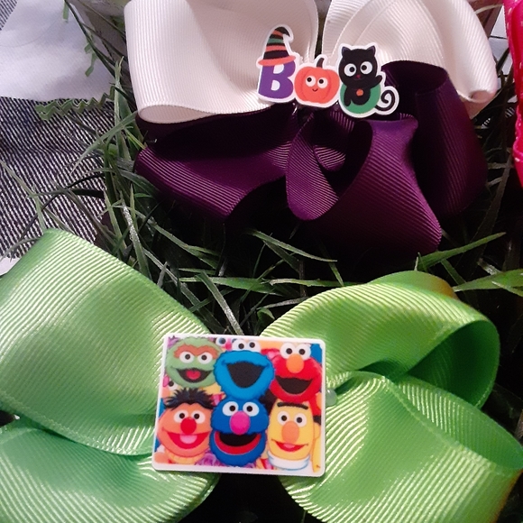 5 bows - Picture 1 of 4